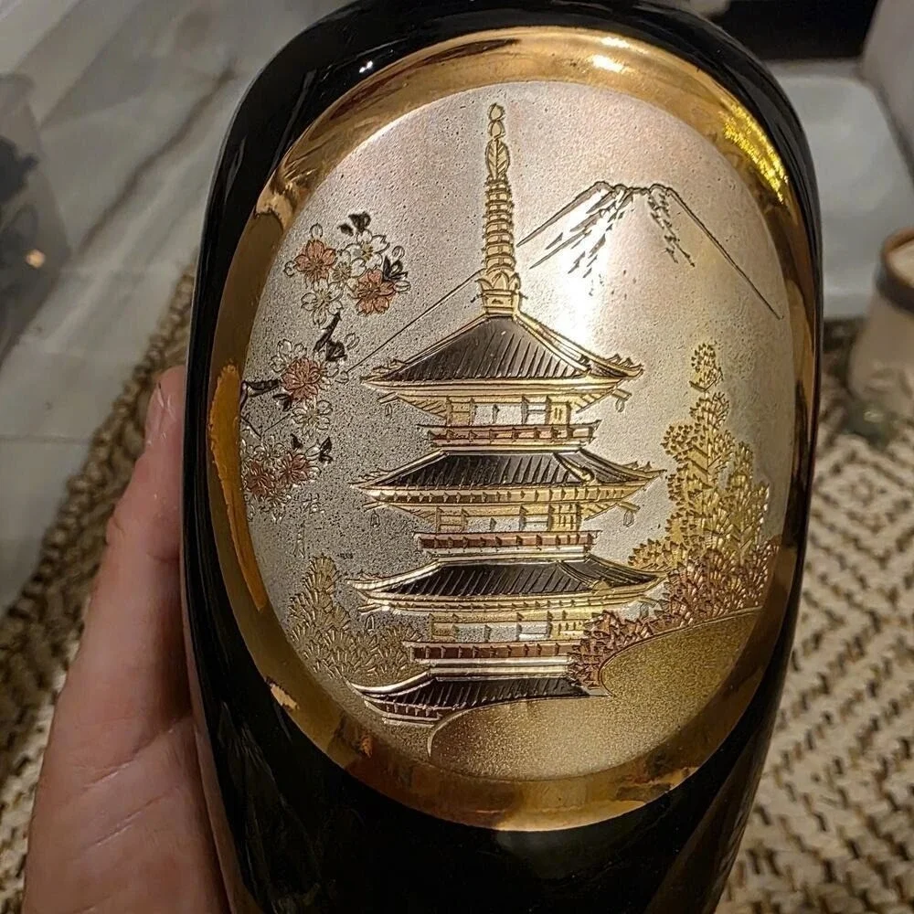 Art of Chokin 24K Gold Edged‎ Japanese Black Vase Pagoda Mount Fuji C1